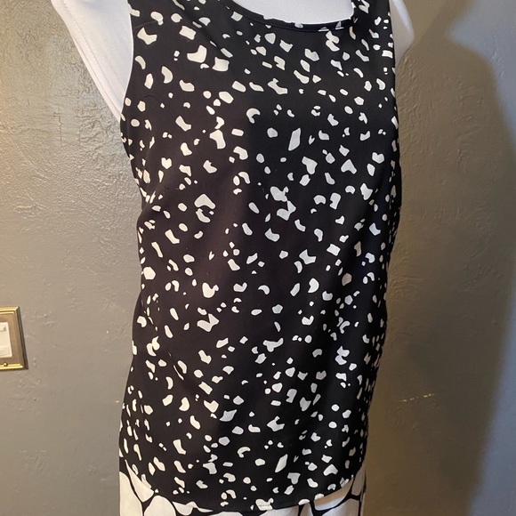Apt 9 Black and White Pebble Design Layered Sleeveless Open Back Top - Picture 12 of 16